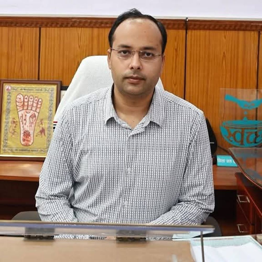 गयाजी में स्कूलों की टाइमिंग बदली:8वीं तक की क्लासेज 9 बजे से शुरू होगी, ठंड के चलते जिला प्रशासन ने लिया निर्णय