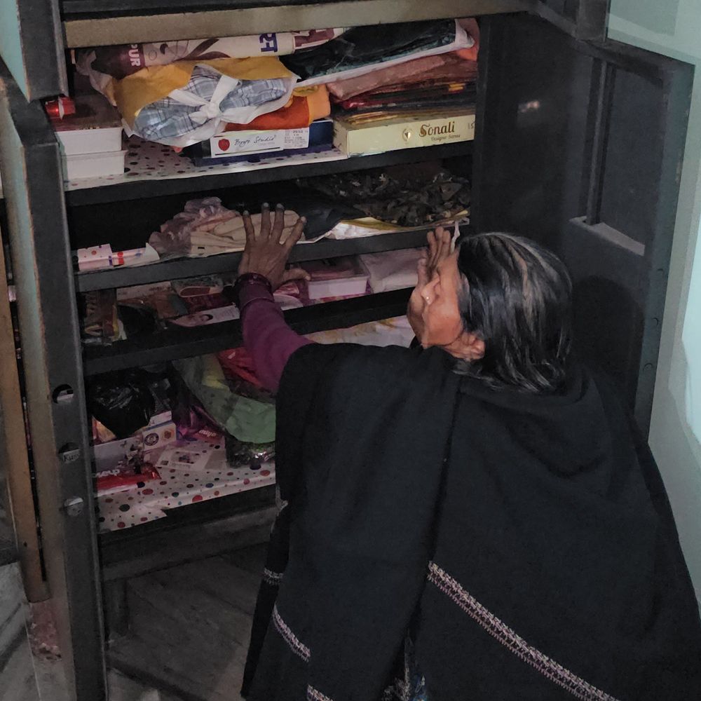 कोडरमा में होमगार्ड जवान के घर गहने चोरी:  5 लाख रुपए के जेवर लेकर चोर फरार, परिजनों को दो दिनों बाद चोरी की मिली जानकारी – koderma News