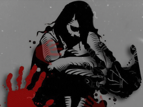 महिला बोली- बच्चों के सामने रेप किया,मना किया तो पीटा:न्यूड वीडियो बनाकर ब्लैकमेल करता था; कहता था-तुम मेरी पहली मोहब्बत