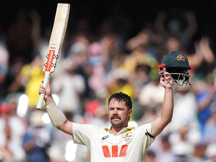 ट्रैविस हेड ने एडिलेड में लगातार चौथा टेस्ट शतक लगाया:डॉन ब्रैडमैन के रिकॉर्ड की बराबरी की; इंग्लैंड पर ऑस्ट्रेलिया की 356 रन की बढ़त