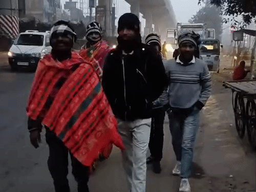 ठंडी हवा से छूटी कंपकंपी, पारा 9.8 डिग्री रहा:तेजस व राजधानी समेत 27 ट्रेनें लेट, छाए रहेंगे बादल