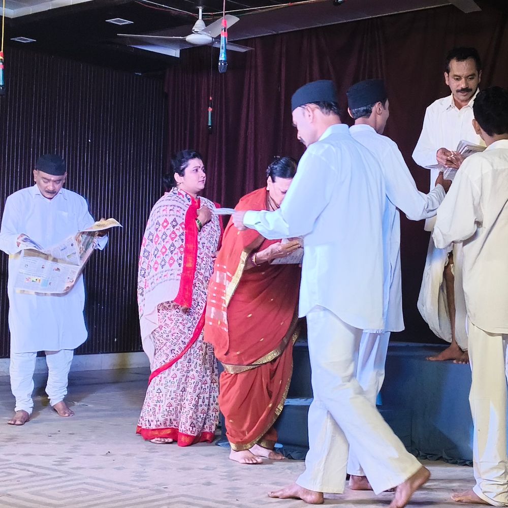 'संघ गंगा के तीन भगीरथ' नाटक का प्रभावशाली मंचन:संस्कार भारती के मंच पर दर्शकों ने देखी संघ की 100 वर्ष की यात्रा