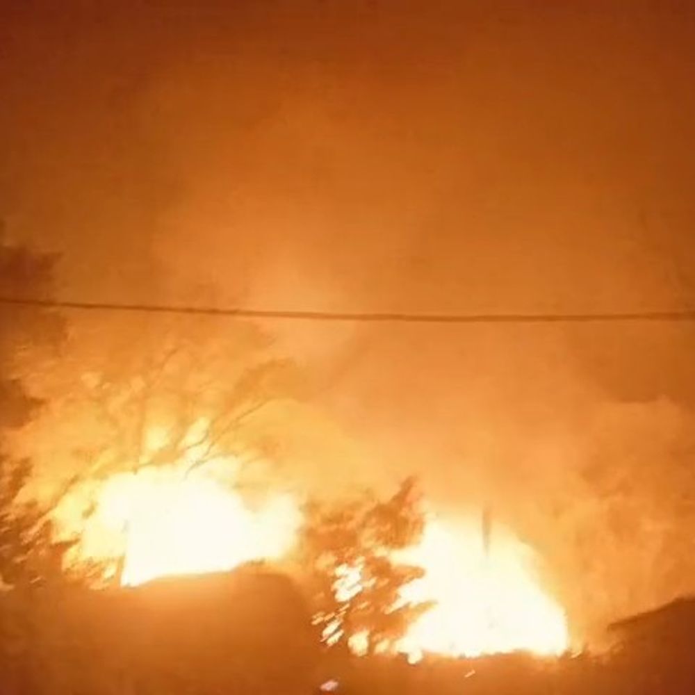 राघोपुर दियारे में शॉर्ट सर्किट से 20 घर जले:घरों से सामान निकालने लगे लोग, नुकसान का किया जा रहा आकलन