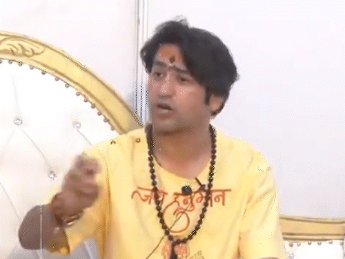 धीरेंद्र शास्त्री बोले- बाबरी मस्जिद बनी तो हिंदू 1992 दोहराएंगे:मथुरा में जल्द श्रीकृष्ण जन्मभूमि के पास हनुमान चालीसा का पाठ होगा