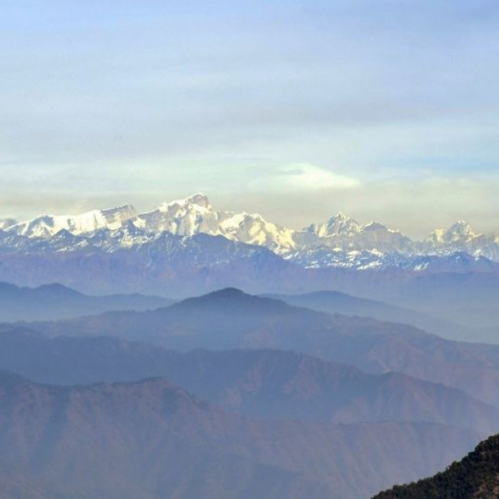 MP-UP, बिहार, छत्तीसगढ़ में घने कोहरे का यलो अलर्ट:जम्मू-कश्मीर के पुलवामा में तापमान -4°C; दिल्ली में 150 फ्लाइट रद्द