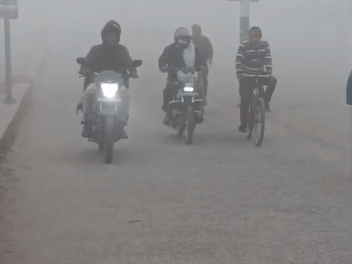 प्रदेश में सबसे ठंडी कानपुर की रात, पारा 6.4 डिग्री:इस्कॉन में भगवान ने पहने ऊनी कपड़े, वंदे भारत-तेजस और राजधानी समेत 44 ट्रेनें लेट