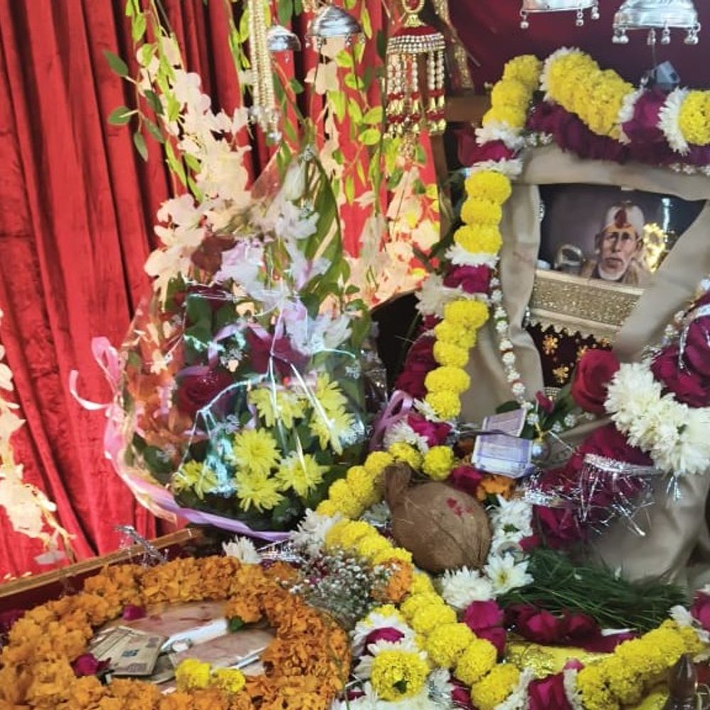 बाबा अगर तेरे चरणों की धूल मिल जाए:कानपुर के कंपनी बाग चौराहे पर 28वां सांई महोत्सव, भजन संध्या में देर रात तक झूमे लोग