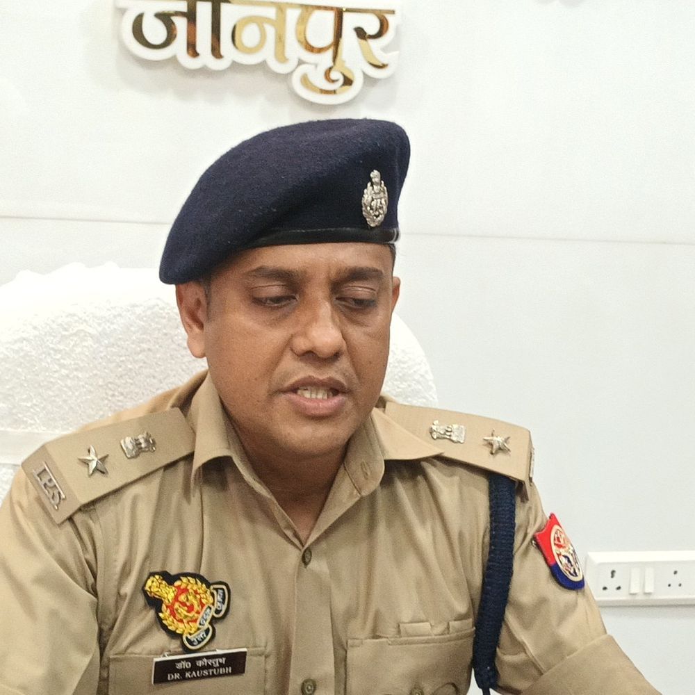 जौनपुर में 13 पुलिस अधिकारियों का तबादला:एक इंस्पेक्टर, पांच SI को थाने; दो को चौकी की कमान मिली