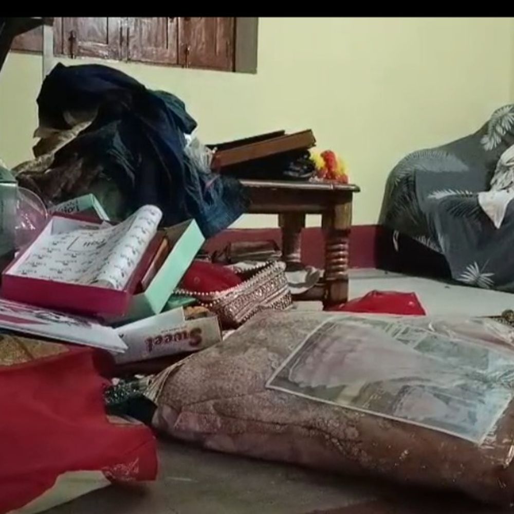 जहानाबाद में बंद घरों से लाखों की चोरी:दो फ्लैटों से 2 लाख के जेवरात सहित 8 लाख का सामान गायब