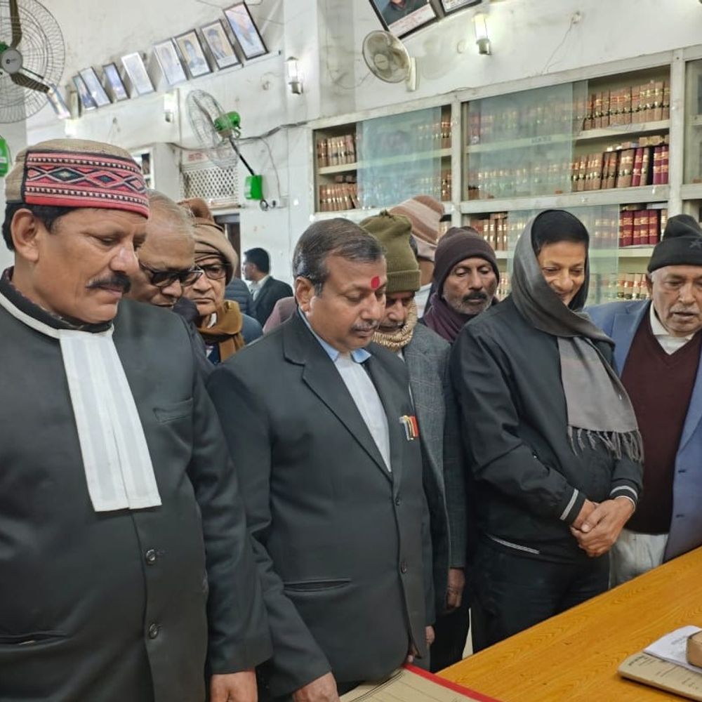 बार एसोसिएशन के चुनाव के लिए 22 नामांकन:आजमगढ़ में 22 दिसंबर को नामांकन की अंतिम तिथि, जनवरी में होना है चुनाव