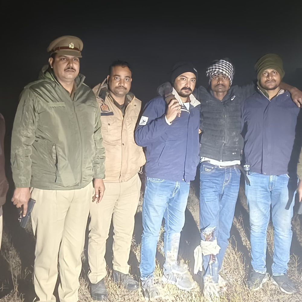 कौशांबी पुलिस व लुटेरों में मुठभेड़:एक आरोपी को पैर में गोली लगी, चार अन्य गिरफ्तार