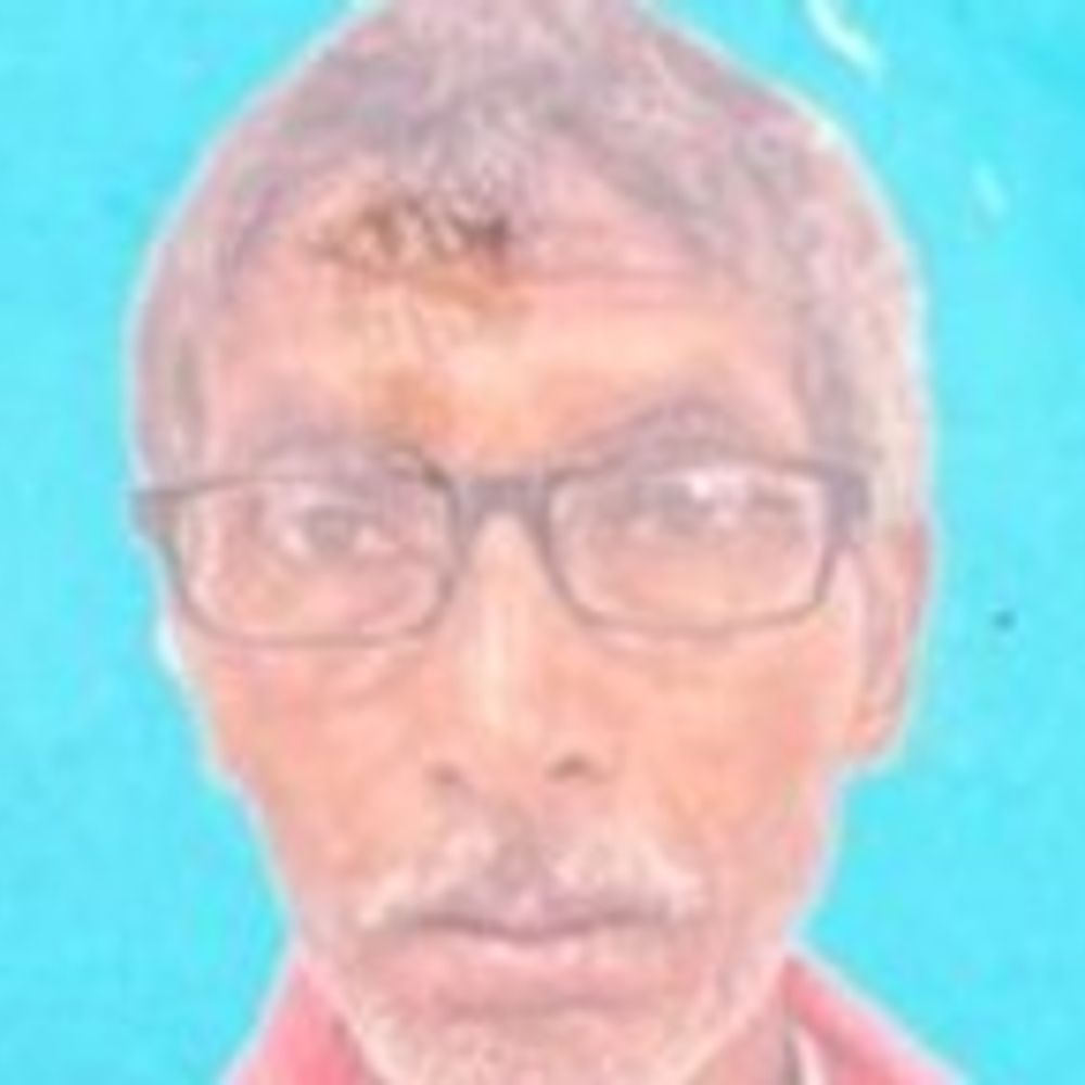 आजमगढ़ में सांड के हमले से व्यक्ति की मौत:बरदौल में पशुओं को चारा डालने गए थे, इलाज के दौरान निधन