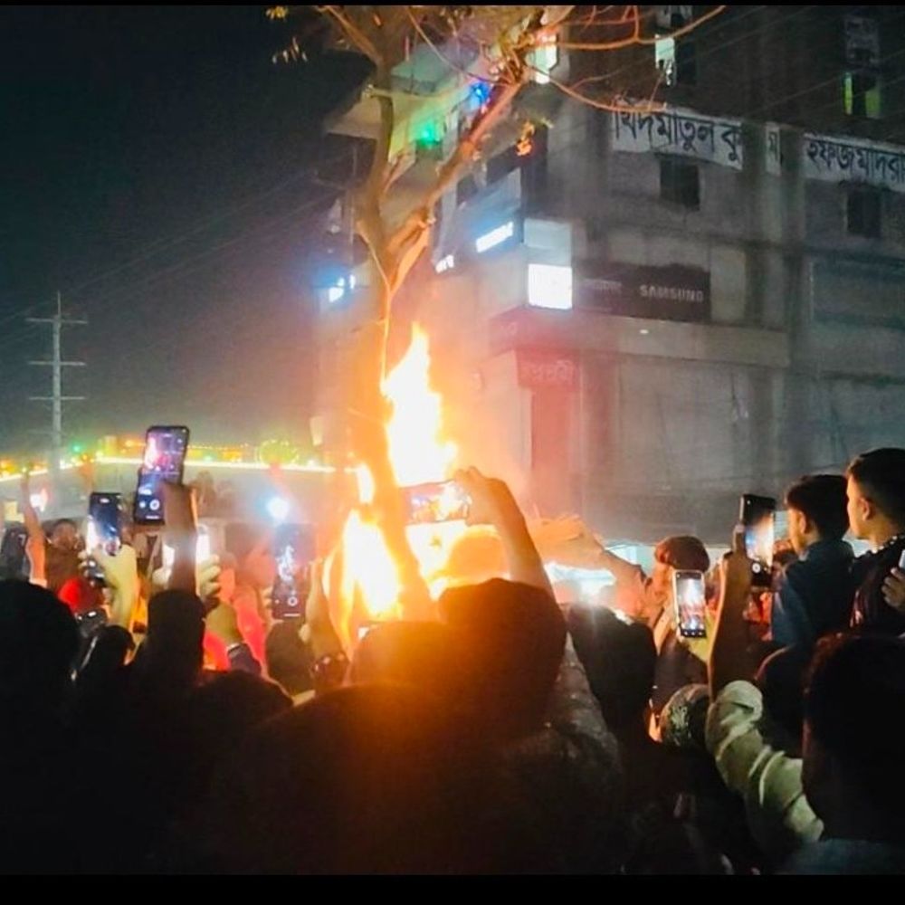 बांग्लादेशी हिंदू बोले-कलावा पहनने पर विदेशी एजेंट कहा जाता है:हिंदू युवक की हत्या के खिलाफ प्रदर्शन; एक साल में 50 गैर-मुस्लिमों की हत्या