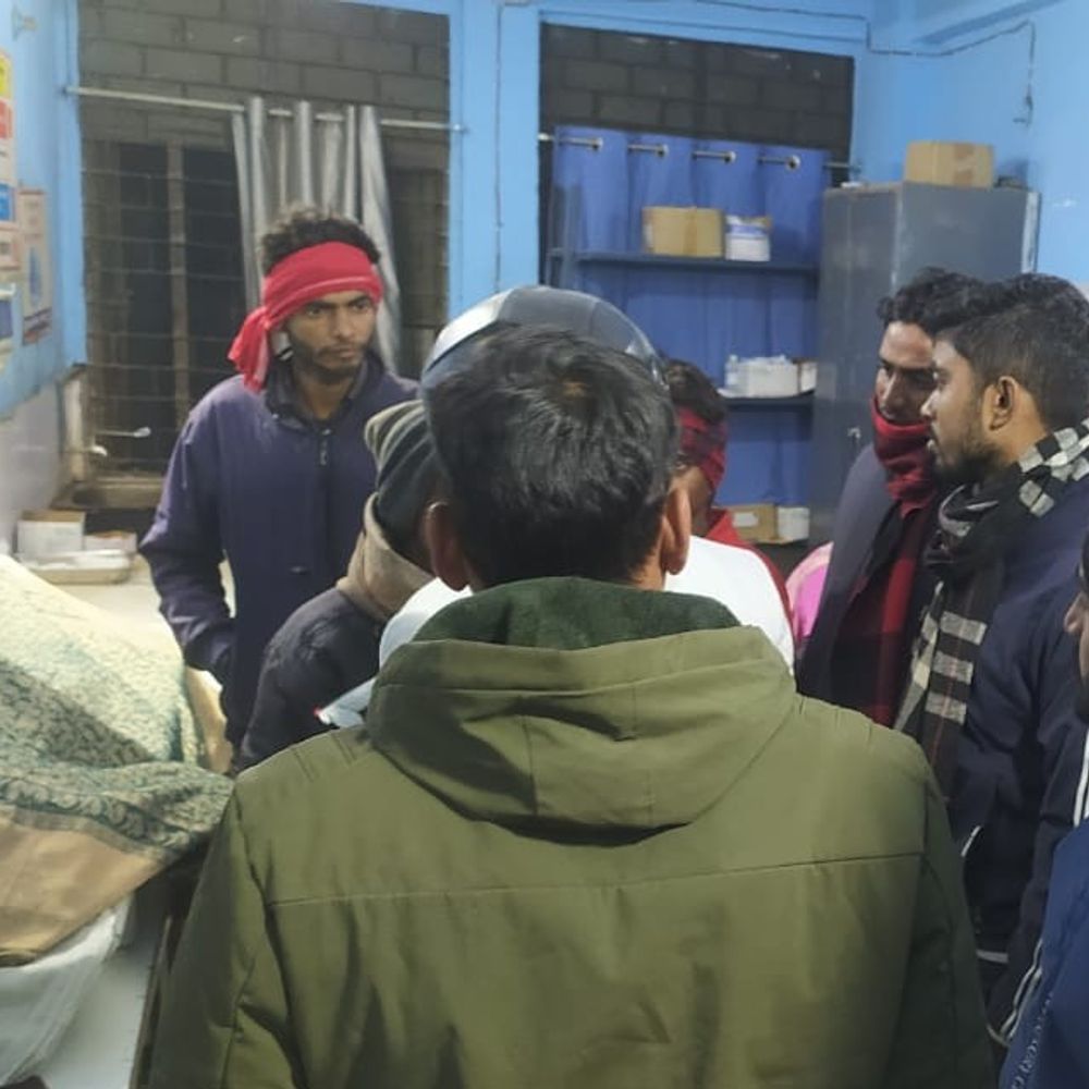 अररिया में 2 बाइक की टक्कर, एक की मौत:सब्जी खरीदकर घर लौटते समय हादसा,  स्थानीय लोगों ने परिजन को मदद का दिया आश्वासन