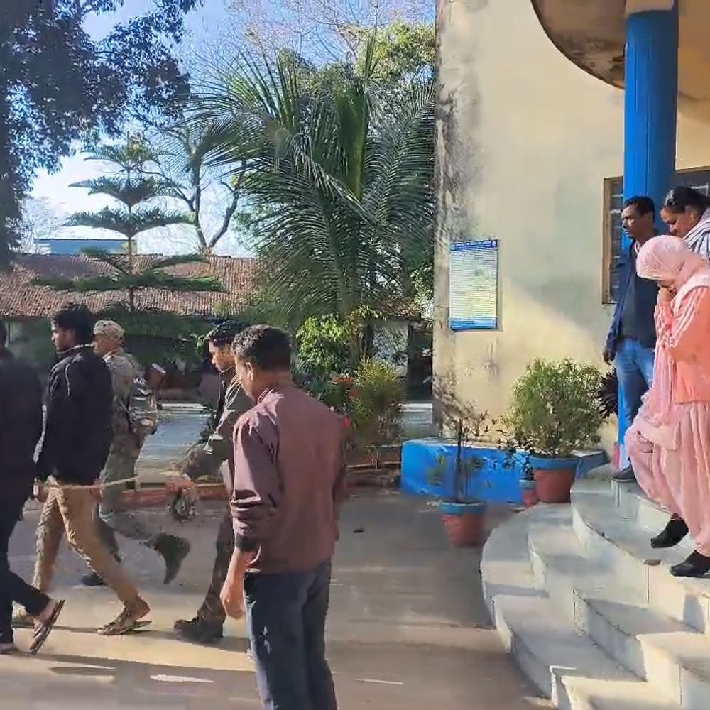 नाबालिग को देह व्यापार के लिए ले जाने की कोशिश:  गुमला में दो महिला समेत चार गिरफ्तार, आरोपियों ने फोन पर दिया था प्रलोभन – Gumla News