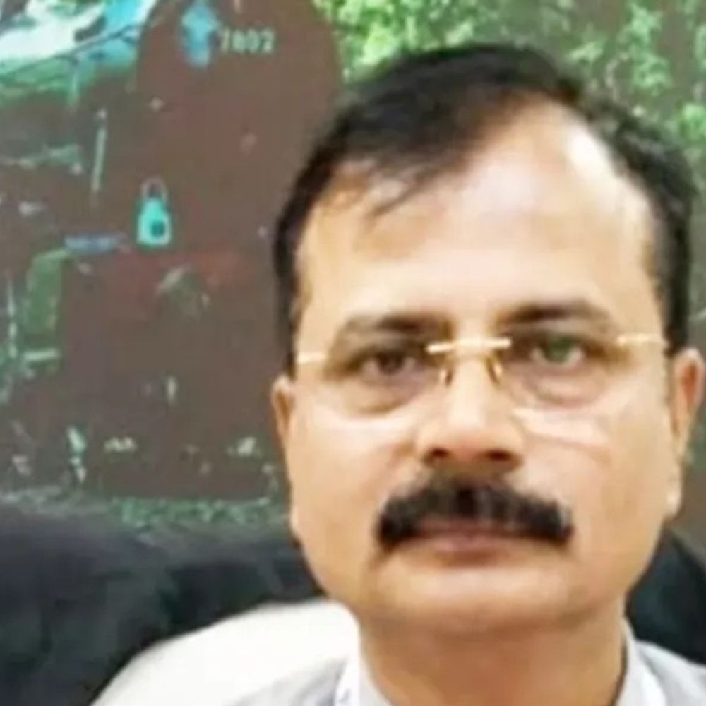 देवरिया सीडीओ प्रत्यूष पांडेय का तबादला:राजेश कुमार सिंह बने जिले के नए मुख्य विकास अधिकारी