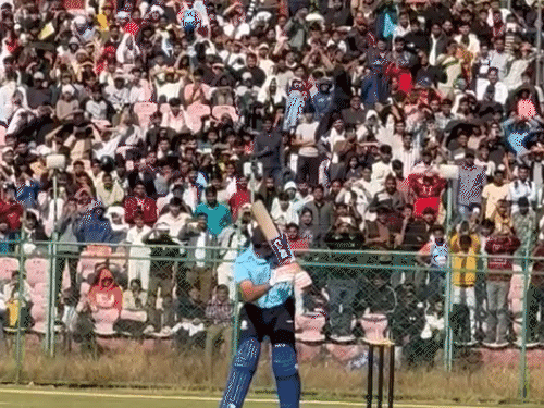 जयपुर में रोहित शर्मा की ताबड़तोड़ बल्लेबाजी, शतक लगाया:18 चौके और 9 छक्कों की मदद से 155 रन बनाए, मुंबई की बड़ी जीत