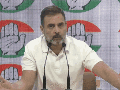 लखनऊ कोर्ट ने राहुल, सोनिया-प्रियंका गांधी को नोटिस भेजा:कांग्रेस सांसद ने कहा था- हमारी लड़ाई इंडियन स्टेट से