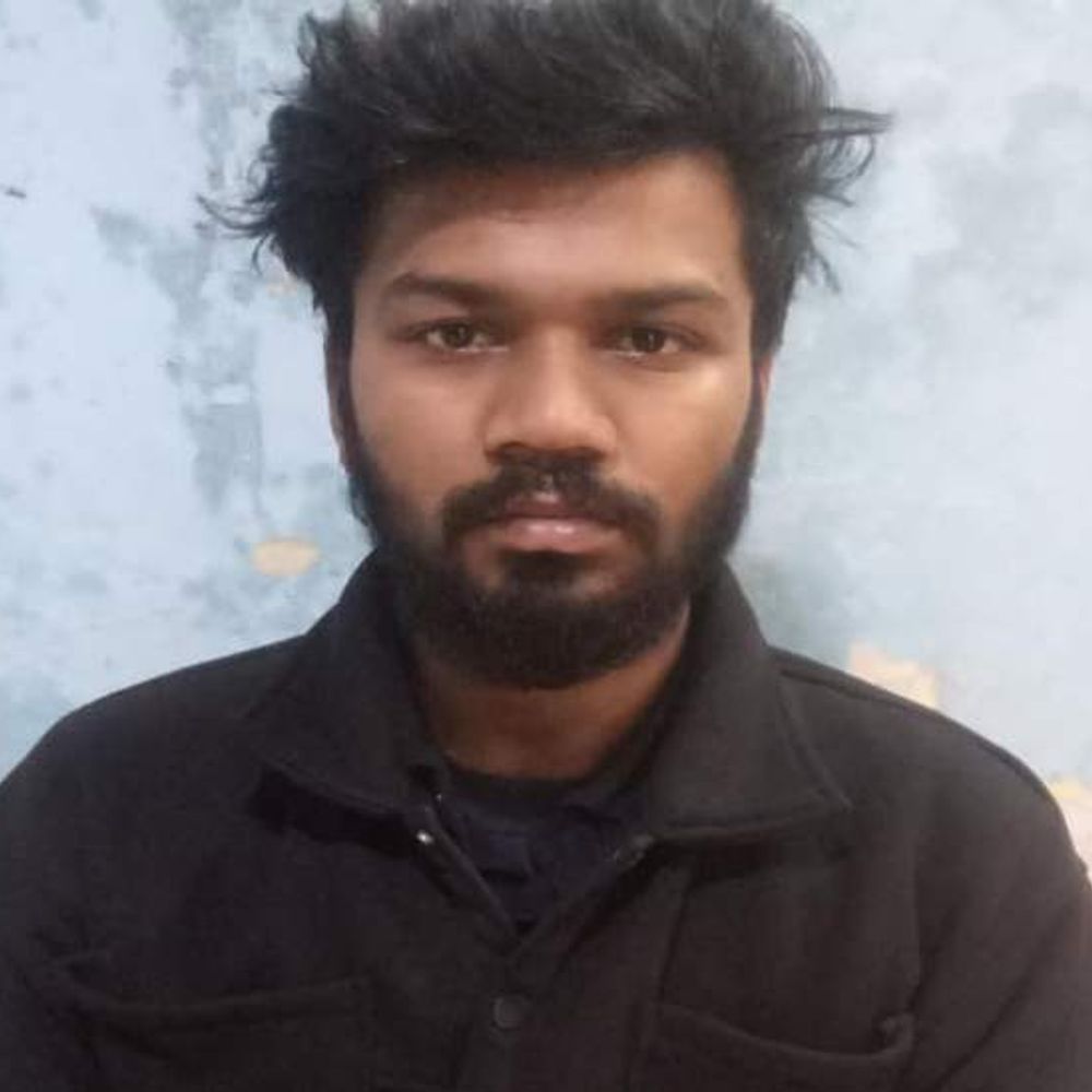 एमआईटी स्टूडेंट के सुसाइड से पहले कमरे में था दोस्त:परिजनों के बयान पर प्रताड़ना और उकसाने का केस; दूसरे युवकों से बातचीत पर हुआ था विवाद