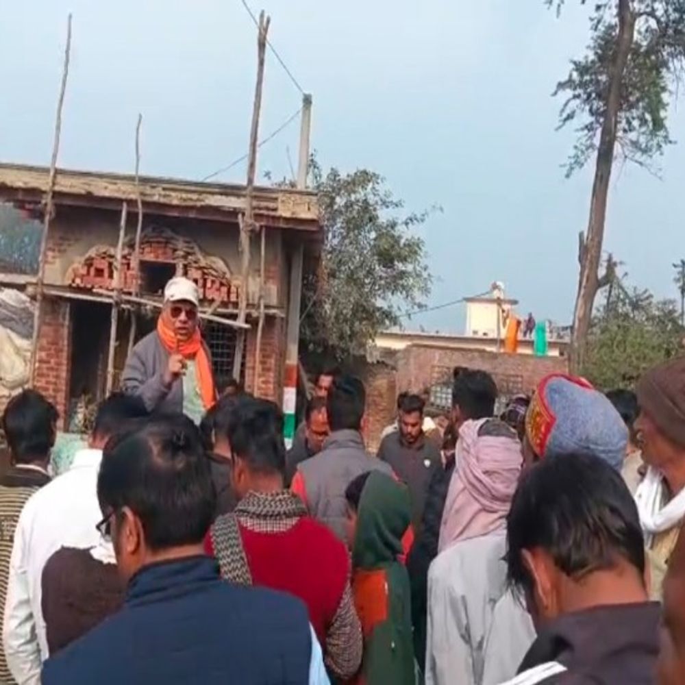 शाहजहांपुर में धार्मिक स्थल का निर्माण रोका:हिंदूवादी संगठन ने दीवारें हटाने के लिए दिया 3 दिन का अल्टीमेटम