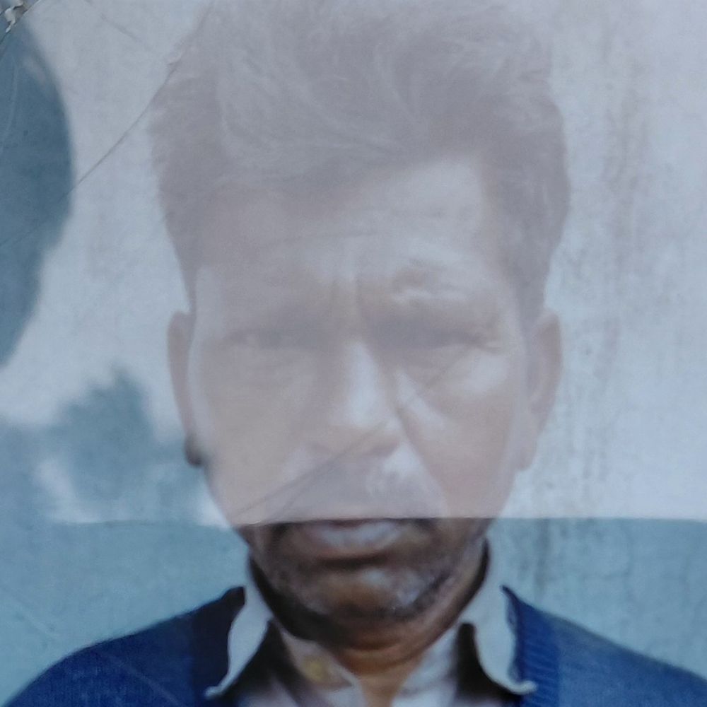 फर्रुखाबाद में खेत में पानी लगाते समय किसान की मौत:परिजन को खेत में मिला बेहोश, तत्काल लेकर भागे थे अस्पताल