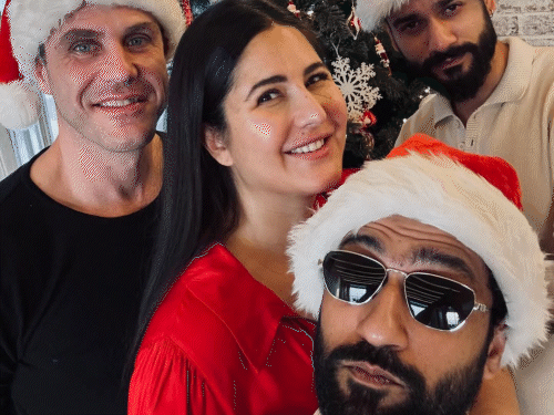 मां बनने के बाद कैटरीना कैफ की पहली झलक:फैमिली संग क्रिसमस मनाते फोटो शेयर की, फैंस ने पूछा- बेबी कौशल कहां है?