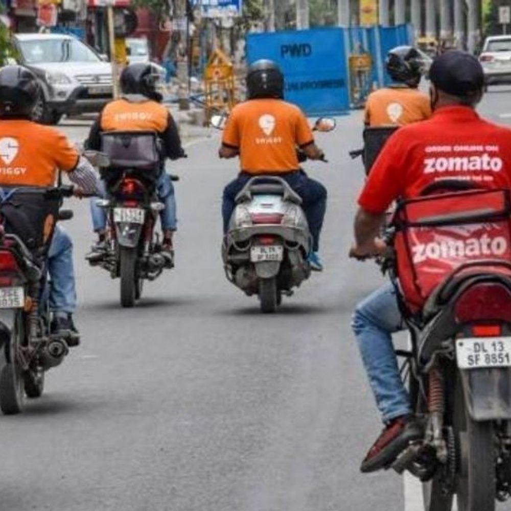 गिग वर्कर्स ने 31 दिसंबर को हड़ताल का ऐलान किया:स्विगी, जोमैटो और जेप्टो पर होगा असर; जानिए गिग वर्कर्स कौन होते हैं