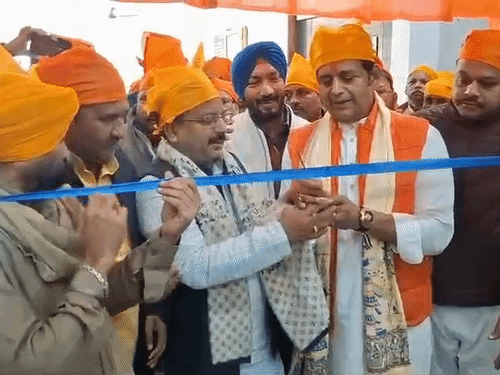 वीर बाल दिवस पर निकली नमन यात्रा:गोरखपुर में चार साहबजादों की गाथा पर प्रदर्शनी देख भावुक हुए लोग