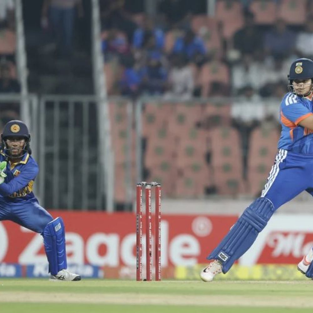 इंडिया विमेंस ने तीसरा टी-20 भी जीता:श्रीलंका को 8 विकेट से हराया, शेफाली की फिफ्टी; सीरीज में 3-0 की अजेय बढ़त बनाई