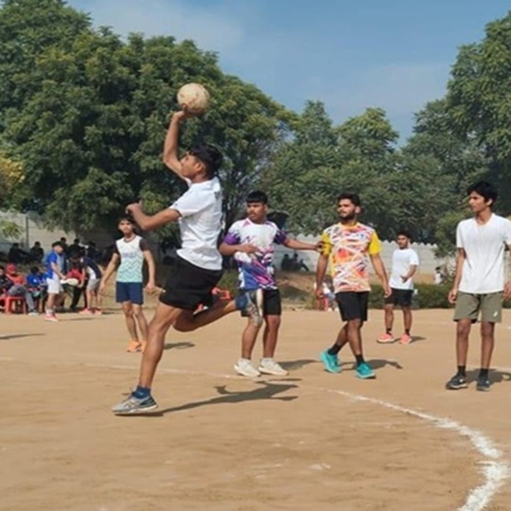 भिवानी में जूनियर नेशनल हैंडबॉल टीम का ट्रायल:250 में से 30 खिलाड़ियों का चयन, कोच बोले-हरियाणा गोल्ड मेडल ​​​​​​​का प्रबल दावेदार बनेगी