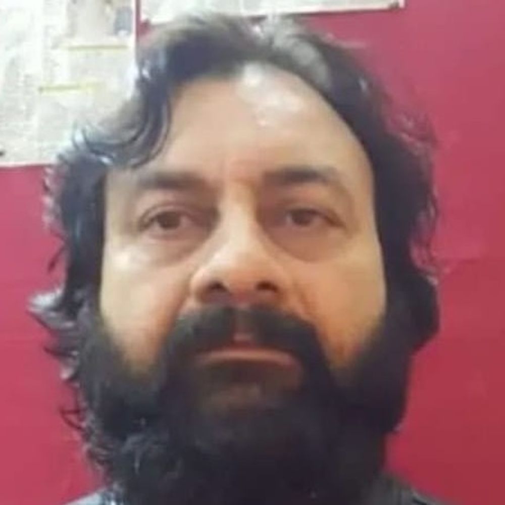 गैंगस्टर विनय त्यागी की मौत के बाद गांव में सन्नाटा:पुलिस कस्टडी में गैंगस्टर पर हमले के बाद एम्स में मौत, 60 मुकदमे दर्ज थे