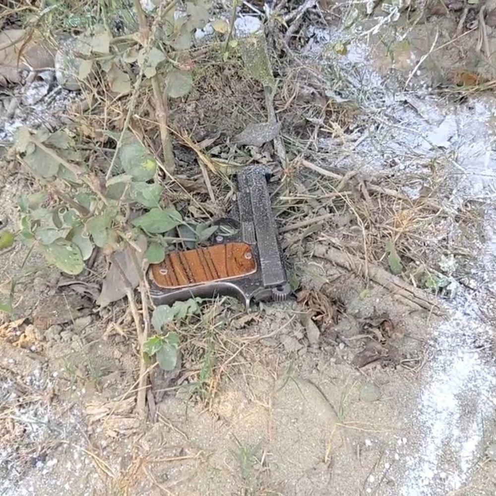 होशियारपुर में एनकाउंटर में बदमाश घायल:  पुलिस ने किया रुकने का इशारा, चलाई गोली, मनी एक्सचेंज- स्टील फैक्ट्री लूट के आरोपी, 2 अरेस्ट – dasuya News