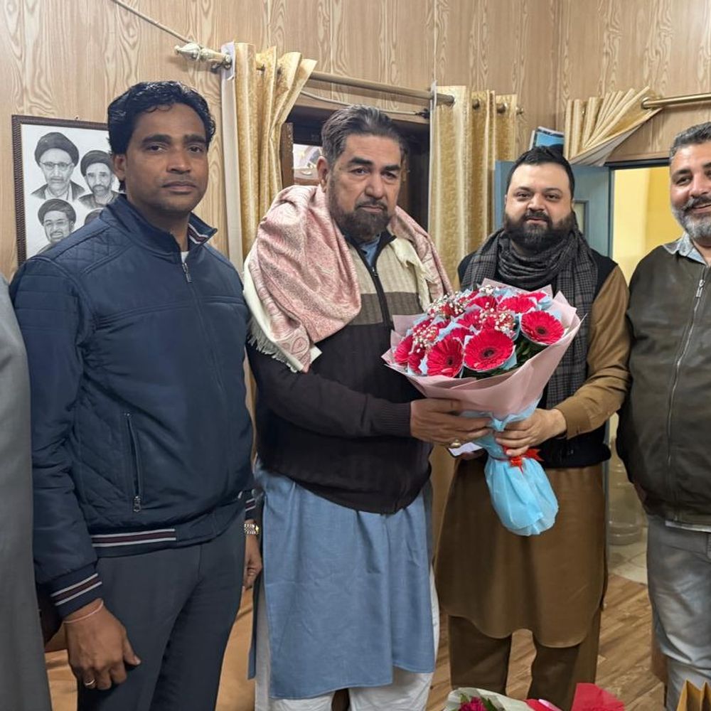 लखनऊ मौलाना कल्बे जव्वाद को ईरान में मिला सम्मान:शिया वक्फ बोर्ड ने मौलाना जव्वाद के नाम से 12 लाख की स्कॉलरशिप शुरू किया