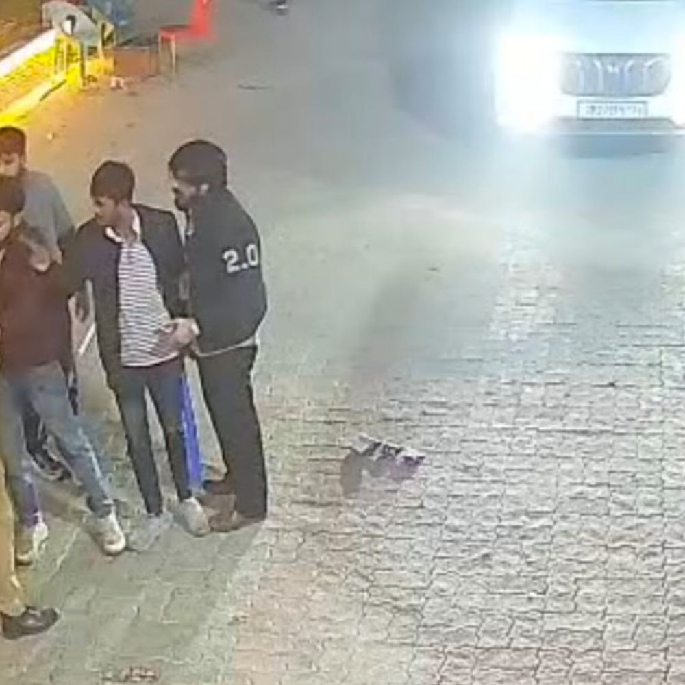 पुलिस से बदसलूकी के 3 आरोपी अभी भी फरार:शाहजहांपुर में 9 दिन बाद भी गिरफ्तार नहीं, भाजपा नेता समेत चार लोग हुए थे घायल