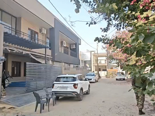 भारत-माला प्रोजेक्ट घोटाला, छत्तीसगढ़ में 9 ठिकानों पर ED रेड:रायपुर में हरमीत खनूजा के घर दबिश, महासमुंद में कारोबारी जसबीर बग्गा के घर छापेमारी