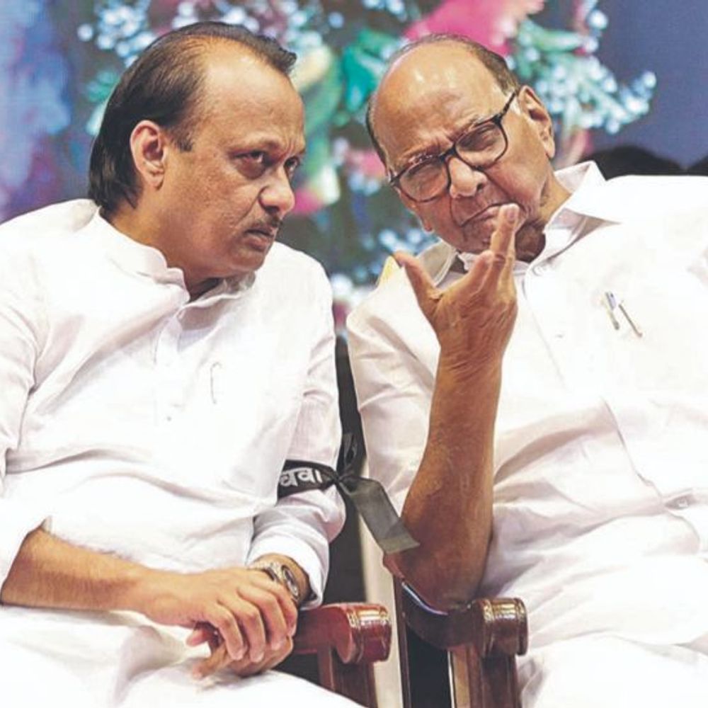 महाराष्ट्र निगम चुनाव में अजित-शरद पवार का गठबंधन:अजित पवार बोले- परिवार फिर एकजुट; ढाई साल पहले NCP तोड़कर NDA सरकार में शामिल हुए थे