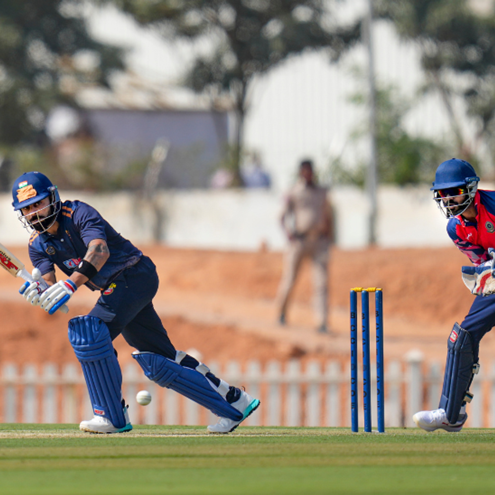 कोहली विजय हजारे में एक और मैच खेलेंगे:पहले दो मुकाबले में 208 रन बनाए; रेलवेज के खिलाफ 6 जनवरी को उतरेंगे