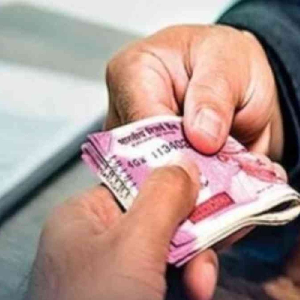 फॉरेस्ट बीट ऑफिसर 50 हजार रिश्वत के साथ गिरफ्तार:  पेड़ों की मार्किंग को मांगे 3 लाख, विजिलेंस ने शिकायत मिलने पर बिछाया जाल – Bilaspur (Himachal) News