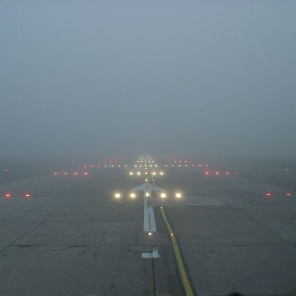 घने कोहरे के चलते लखनऊ की 7 फ्लाइटें लेट:दिल्ली सहित मुंबई, दुबई, रियाद, मस्कट और दम्माम रूट की फ्लाइटें प्रभावित