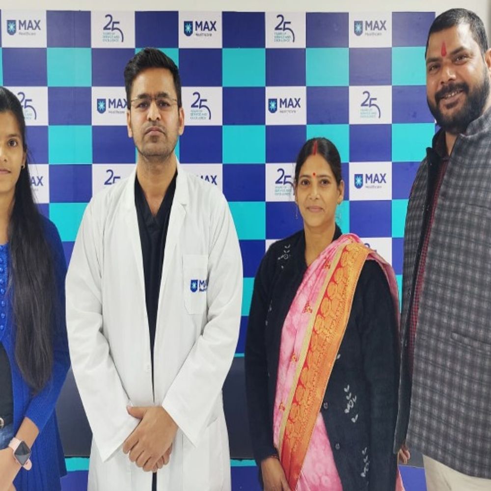 बीटेक छात्रा के पैंक्रियाज में था 12 सेमी का ट्यूमर:लखनऊ के डॉक्टरों ने रोबोट से किया इलाज, 6 घंटे तक चली जटिल सर्जरी