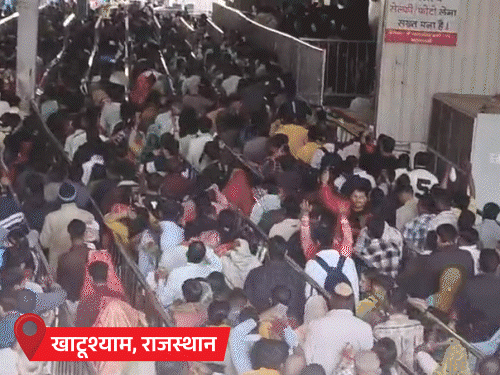 नए साल का जश्न, काशी-अयोध्या में 2km लंबी लाइनें:जैसलमेर में पिछले 10 साल में सबसे ज्यादा भीड़; उज्जैन महाकाल में 12 लाख भक्त पहुंचेंगे