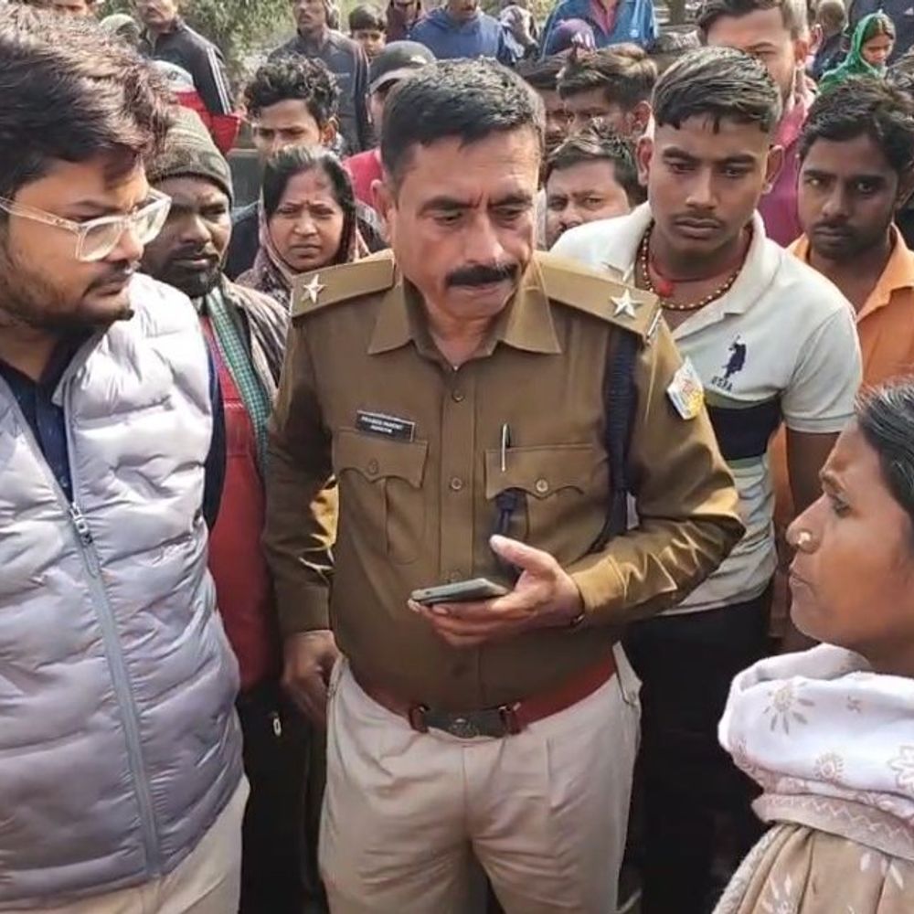 केंदुआडीह में गैस रिसाव, स्थानीय लोगों में आक्रोश:  लोगों ने लगाया कोयला प्रबंधन पर गंभीर लापरवाही का आरोप – Dhanbad News