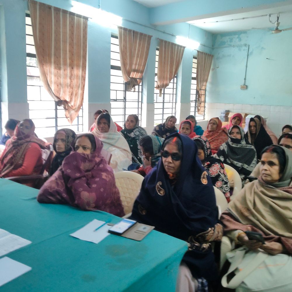 चौथम सीएचसी में आशा कार्यकर्ताओं की बैठक:'MASHA' ऐप पर हुई चर्चा, कुपोषित बच्चों को NRC भेजने के निर्देश