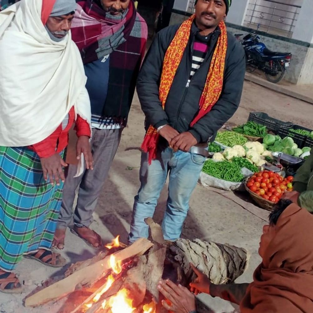 मानसी सीओ से अलाव, कंबल वितरण की मांग:  मुखिया और वार्ड संघ ने ठंड बढ़ने पर की अपील – Khagaria News