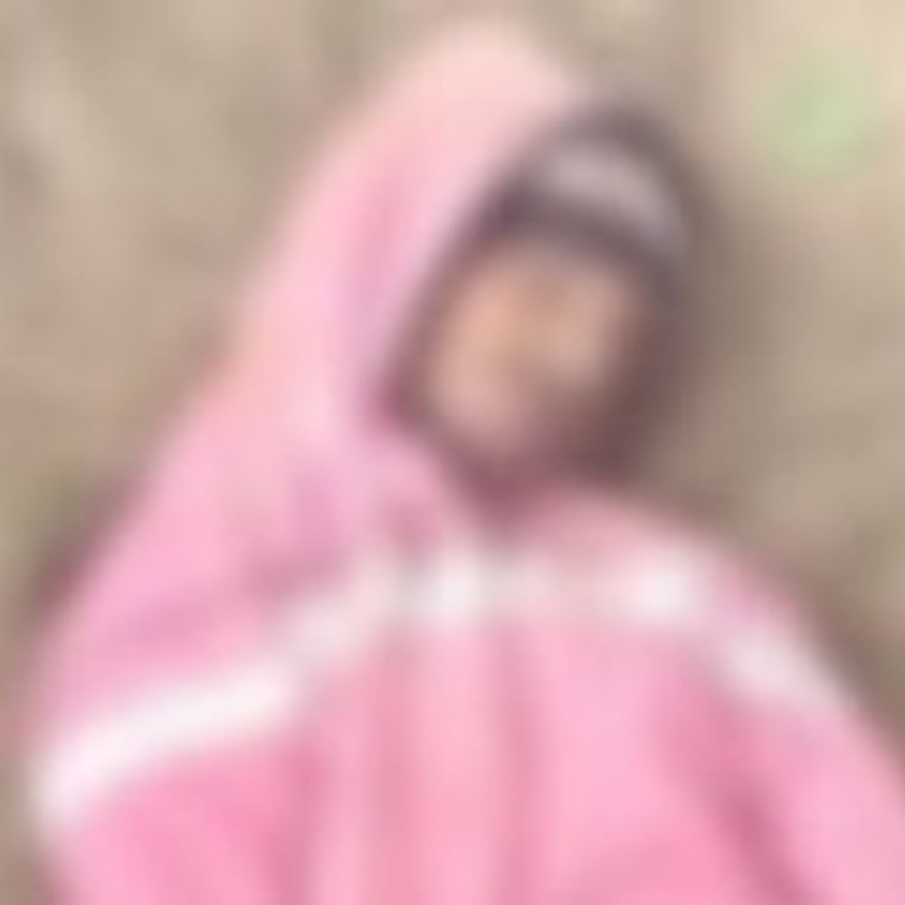 प्रयागराज में नहर किनारे मिला अज्ञात युवक का शव:हत्या की आशंका, राहगीर की सूचना पर मचा हड़कंप