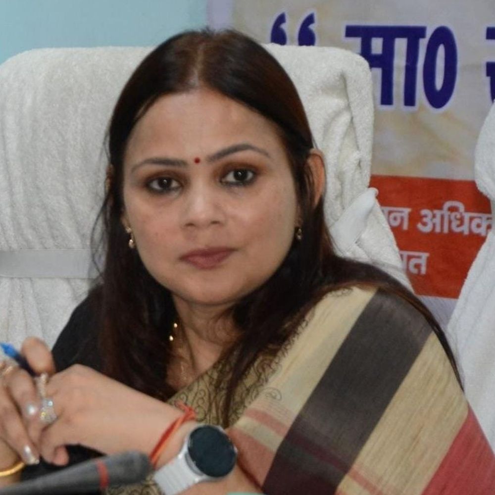 मेरठ में मीनाक्षी भराला बोली हिंदु संगठन का व्यवहार शर्मनाक:कार्यकर्ताओं ने गाजियाबाद में प्रेमी- प्रेमिका के साथ सार्वजनिक स्थल पर की थी अभद्रता