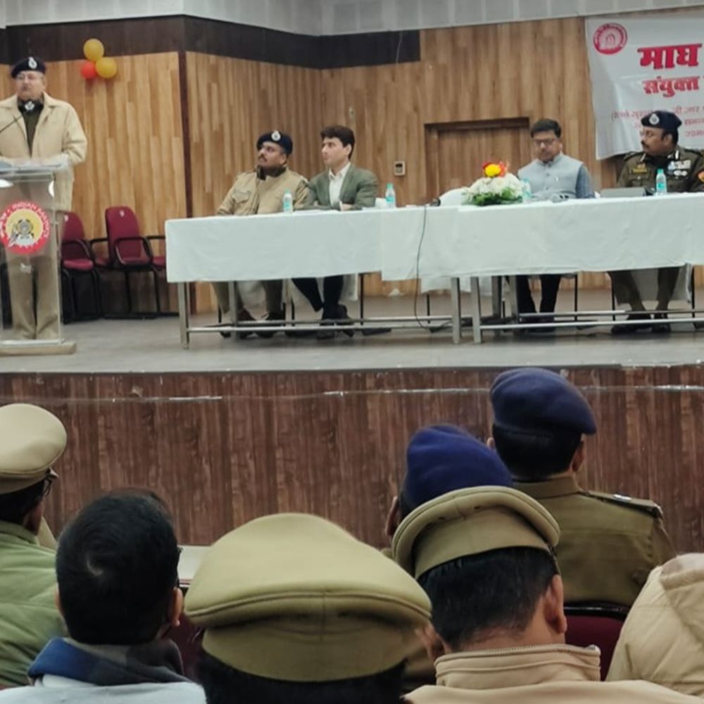 NCR,NR,NER रेलवे के अधिकारियों की संयुक्त बैठक:भीड़ प्रबंधन, यात्री सुरक्षा और आपातकालीन योजना पर जोर, रेल सेवाएं व्यवस्थित रहेंगी