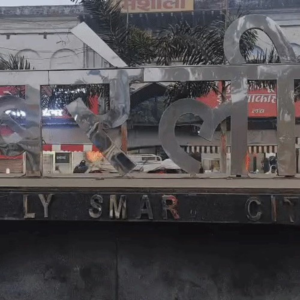 बरेली में 3 दिन से नहीं निकली धूप:सर्दी हवाओं से ठिठुरन बढ़ी, पारा 7 डिग्री; अस्पतालों में मरीजों की संख्या बढ़ी