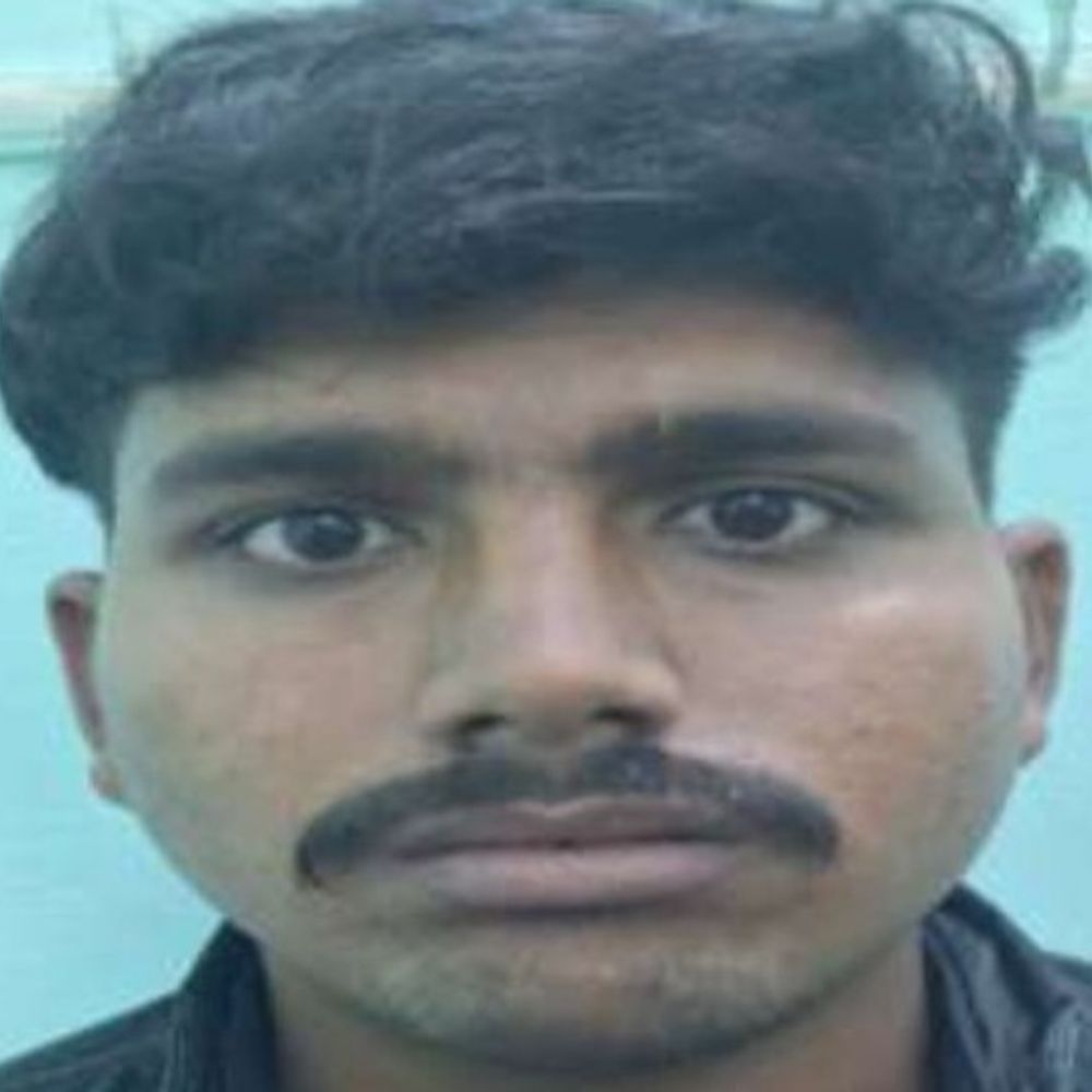 नाबालिग से रेप का दरिंदा जयपुर से गिरफ्तार:  फैक्ट्री में पहचान बदलकर मजदूरी कर रहा था, लोकेशन से बीकानेर पुलिस ने पकड़ा – Bikaner News