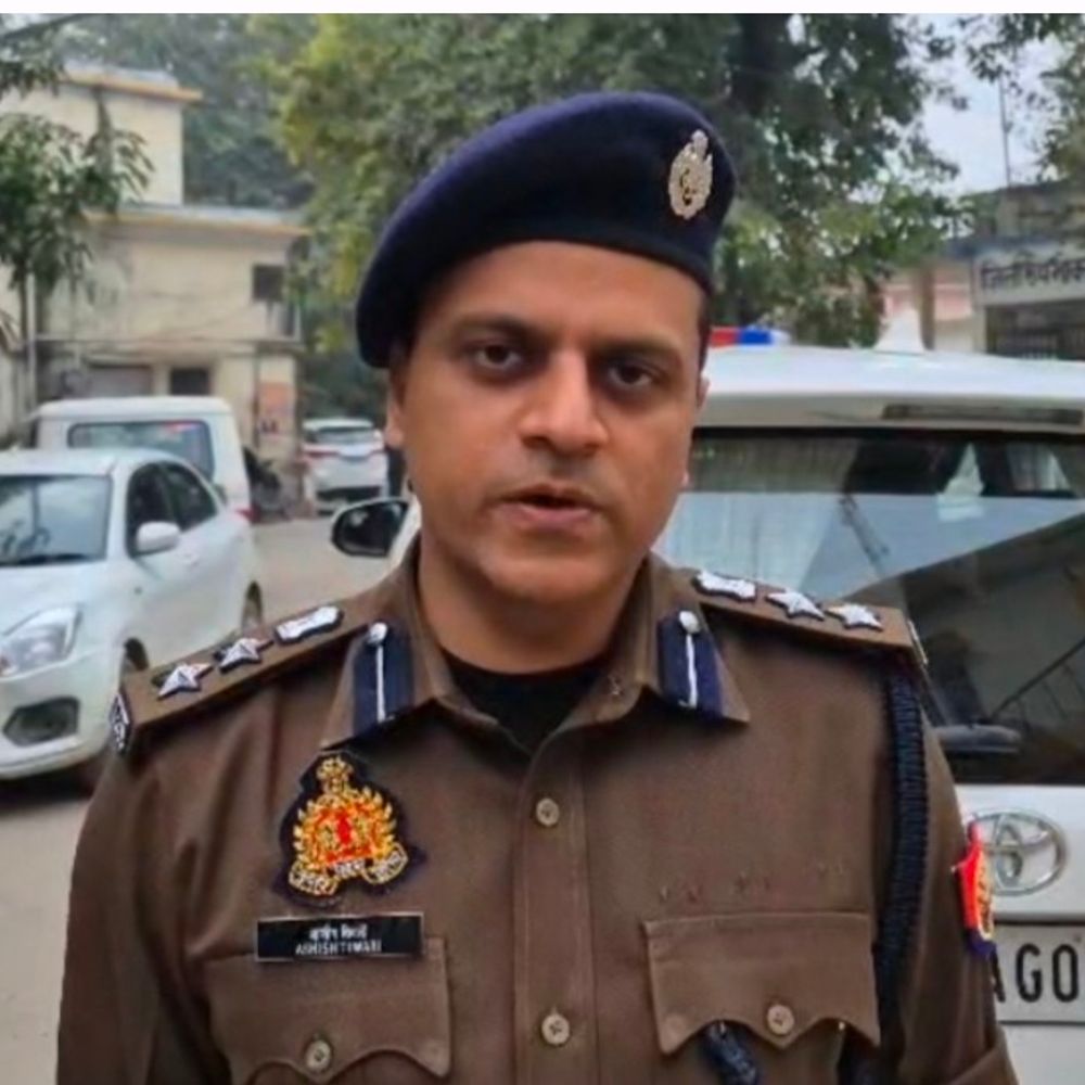सहारनपुर में पुलिस विभाग में बड़ा फेरबदल:SSP ने 5 इंस्पेक्टर और 19 सब इंस्पेक्टरों का तबादला किया